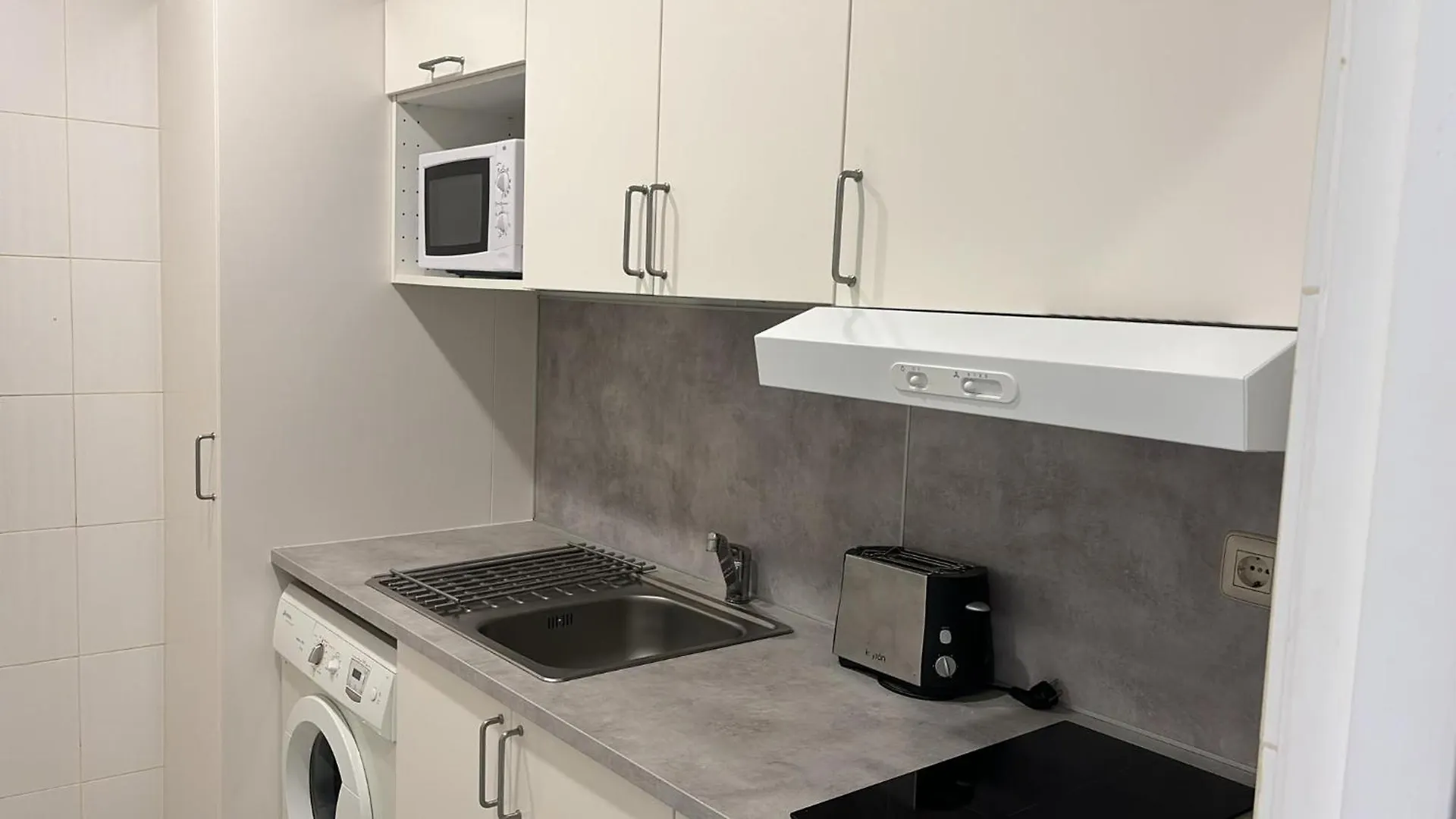 Apartamentos Turisticos Imar Cadiz 0*,  Spain